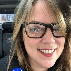 Meet your Posher, Monique